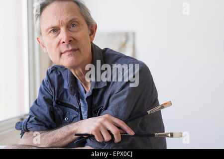 Portrait of senior man à l'intérieur Banque D'Images
