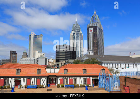 Fort Conde & skyscrapers, Mobile, Alabama, États-Unis Banque D'Images