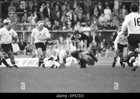 London Wasps v baignoire, John Player Special Cup Final, match à Twickenham, samedi 2 mai 1987. Score final : 12-19 London Wasps Bath. Banque D'Images