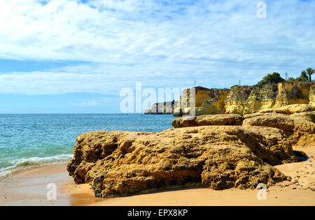 Vale do Olival Beach falaises spectaculaires Banque D'Images