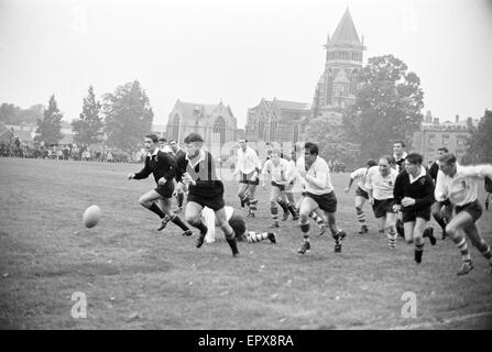 Warwick v London Wasps, match de rugby à l'école de Rugby, Rugby, Warwickshire, octobre 1966. Banque D'Images