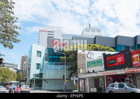 Centre Commercial Westfield Shopping Centre et d'autres boutiques dans rtetail Bondi Junction, Sydney, Australie Banque D'Images