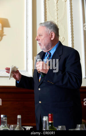 Terry Waite au déjeuner littéraire Oldie 19/5/15 Banque D'Images