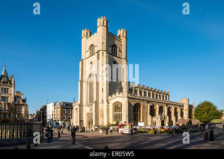 Grande l'église St Mary est l'église de l'Université de Cambridge University Banque D'Images