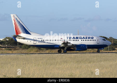 Boeing 737 Transaero prépare à décoller en Ukraine Banque D'Images