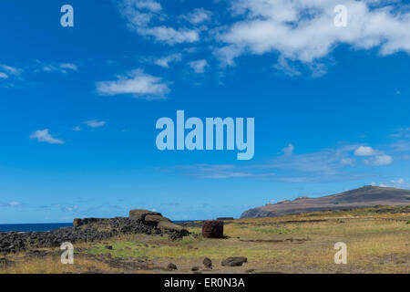 Moai Paro, le plus grand Moai érigée sur l'île, Te Pito Kura, parc national de Rapa Nui, l'île de Pâques, Chili Banque D'Images