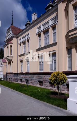 Extérieur de Chaima Frenkelis Villa Museum construit en 1908 par le grand industriel juif, Chaim Frenkel, qui a ouvert l'une des plus grandes et les plus modernes usines de traitement du cuir et des chaussures dans la Russie tsariste de l'époque dans la ville de Siauliai. Lituanie Banque D'Images