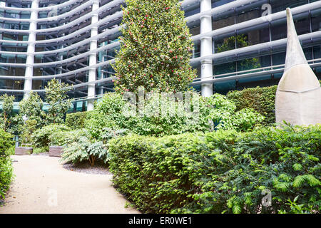 Saint Swithin's Church Garden Saleurs Hall Court Ville de London UK Banque D'Images