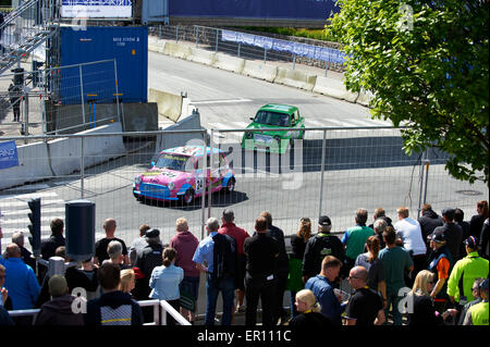 Aarhus, Danemark. 24 mai, 2015. Son Altesse Royale le Prince Joachim est une passionnée de la race driver. Dans sa course Lotus Cortina blanc, il l'a fait jusqu'à la tribune et a reçu un trophée cette journée ensoleillée en mai Crédit : Brian Bjeldbak/Alamy Live News Banque D'Images