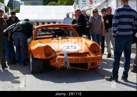 Aarhus, Danemark. 24 mai, 2015. Son Altesse Royale le Prince Joachim est une passionnée de la race driver. Dans sa course Lotus Cortina blanc, il l'a fait jusqu'à la tribune et a reçu un trophée cette journée ensoleillée en mai Crédit : Brian Bjeldbak/Alamy Live News Banque D'Images