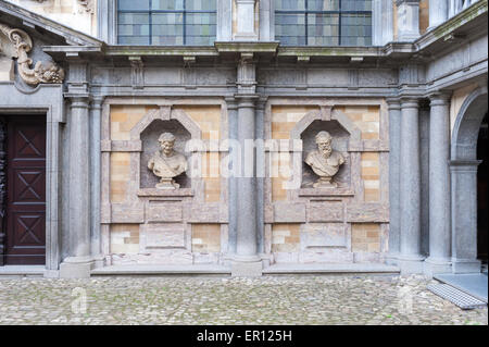 Belgique, Anvers, Maison de Rubens statues Banque D'Images