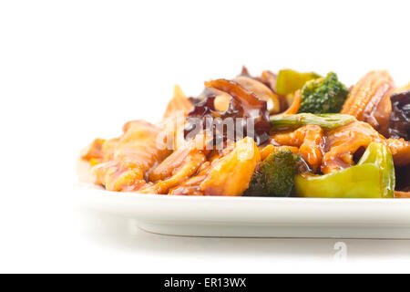 Yu shiang-poulet avec une sauce à l'ail et mélanger les légumes chinois sautés Banque D'Images