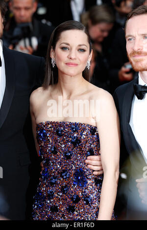 L'actrice française Marion Cotillard à la première de Macbeth au cours du 68ème Festival de Cannes au Palais des Festivals de Cannes, France, le 23 mai 2015. Photo : Hubert Boesl - AUCUN FIL SERVICE - Banque D'Images