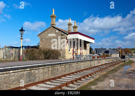 La gare désaffectée (maintenant un café) à la fin de l'ancien embranchement GWR à West Bay, Dorset, England, UK Banque D'Images