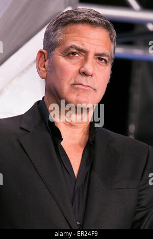 Acteur, scénariste, producteur et réalisateur George Clooney assiste à la première mondiale au Japon pour le film ''Tomorrowland'' à Roppongi Hills Arena le 25 mai 2015, Tokyo, Japon. Clooney s'est rendu au Japon pour la première fois en huit ans avec son épouse Amal. Le film touche le théâtre partout au Japon le 6 juin. © Rodrigo Reyes Marin/Walt Disney Studio Japon/AFLO/Alamy Live News Banque D'Images