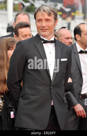 Mads Mikkelsen assistant à la clôture ceremoy avec le 'la glace et le ciel' première mondiale au 68e Festival de Cannes le 24 mai 2015 Banque D'Images