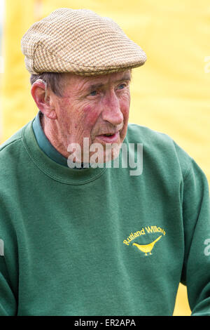 Lamporthall, UK. 25 mai, 2015. Vacances de banque lundi. Lamporthall. Festival de Country Life Northamptonshire. En dépit d'être un jour nuageux il y avait beaucoup de visiteurs profiter de l'événement. Rutland saules montrant comment ils font d'ornements de jardin. Banque D'Images