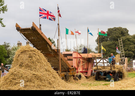 Lamporthall, UK. 25 mai, 2015. Vacances de banque lundi. Lamporthall. Festival de Country Life Northamptonshire. En dépit d'être un jour nuageux il y avait beaucoup de visiteurs profiter de l'événement. Fabriqués en Deanshanger entre 1875 et 1890 et utilisée pour prendre la paille, le foin ou les poulies jusqu'à l'rick. Banque D'Images