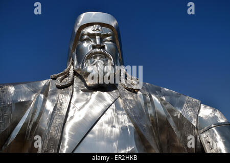 La gigantesque statue dédiée à Gengis Khan, est de Oulan Bator, Taiwan. La statue est de 40 mètres de haut. Banque D'Images