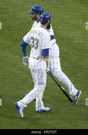 Los Angeles, Californie, États-Unis d'Amérique, USA. 25 mai, 2015. Los Angeles Dodgers Andre Ethier, exécute la base après avoir frappé un coup de circuit contre les Braves d'Atlanta dans la huitième manche d'un match de baseball à Los Angeles, lundi 25 mai, 2015.ARMANDO Armando Arorizo ARORIZO : Crédit/Prensa Internacional/ZUMA/Alamy Fil Live News Banque D'Images