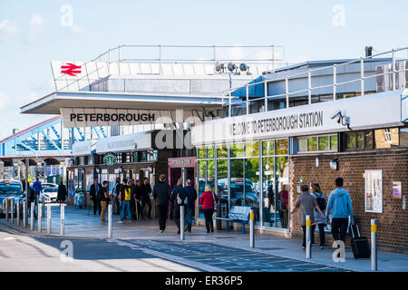 La gare de Peterborough, à Peterborough, Cambridgeshire, Angleterre, Royaume-Uni Banque D'Images