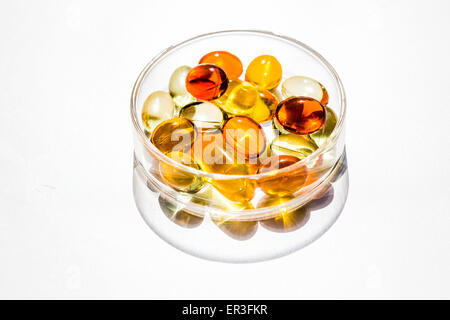 Pilules d'huile de foie de morue. Banque D'Images