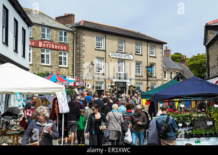 Un marché de rue à St.Agnes, Cornwall, UK Banque D'Images