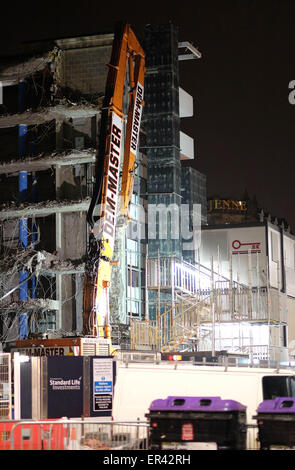 La construction en cours de démolition à Édimbourg pour faire place à de nouveaux bureaux de la Standard Life comprend : Atmosphère Où : Édinbourg, Royaume-Uni Quand : 21 novembre 2014 Source : WENN.com Banque D'Images