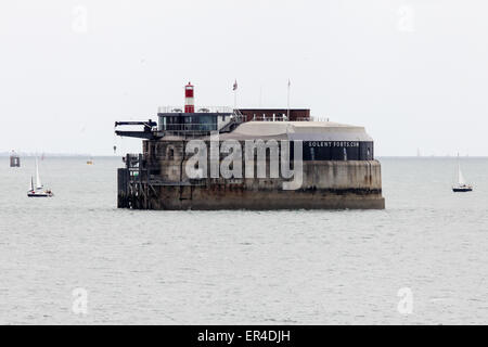 Spitbank fort dans le Solent Banque D'Images