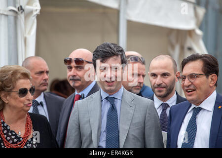 Palerme, Italie. 23 mai, 2015. Palermo est le 23e anniversaire du massacre de capaci. Andrea Orlando (centre), ministre de la justice, assiste à la commémoration en l'honneur du juge Giovanni Falcone, assassiné par la mafia en 1992. © Antonio Melita/Pacific Press/Alamy Live News Banque D'Images