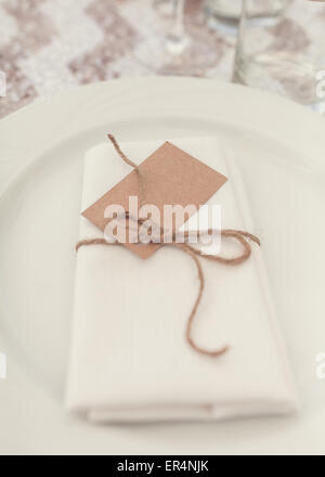 Assiette à dîner ensemble à un mariage Banque D'Images