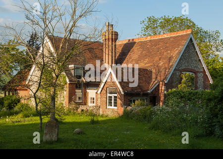 Soirée de printemps en Piddinghoe Village de East Sussex, Angleterre. Banque D'Images