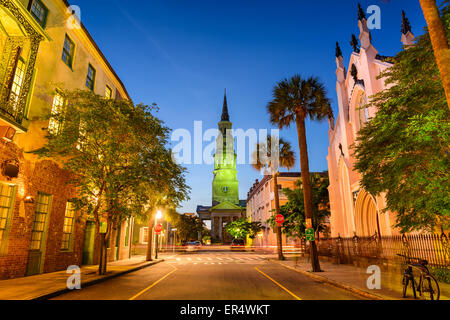 Charleston, Caroline du Sud, USA sur la rue de l'Église. Banque D'Images