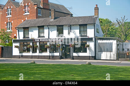 Le Château de Windsor, Berkshire, Angleterre Pub, Banque D'Images