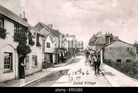 The Village, Oxted, Surrey Banque D'Images