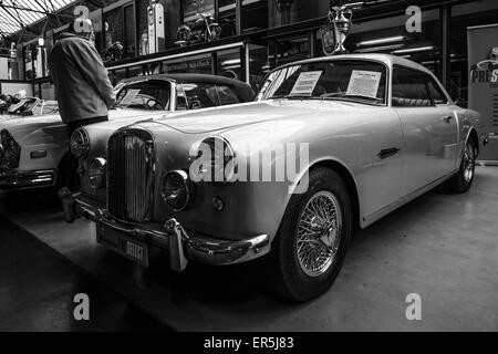 BERLIN - 10 MAI 2015 : berline sport britannique Alvis TD 21 Mk I, 1960. Noir et blanc. 28e Journée Oldtimer Berlin-brandebourg Banque D'Images