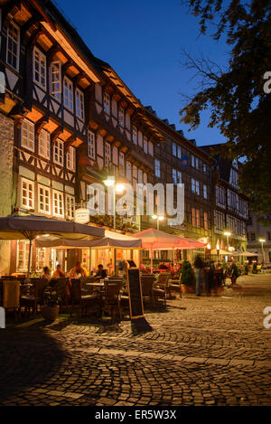 Place du marché, dans la soirée, Goslar, Harz, Basse-Saxe, Allemagne, Europe Banque D'Images