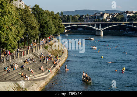 Rhin en été, Bâle, Suisse Banque D'Images