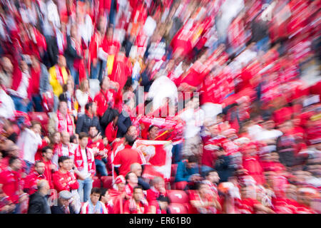 Fans de Séville, le 27 mai 2015 - Football : l'UEFA Europa League match final entre FC Dniepr Dniepropetrovsk 2-3 FC Séville au Stadion Narodowy à Varsovie, Pologne. (Photo de Maurizio Borsari/AFLO) Banque D'Images