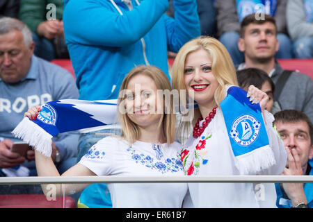 Fans de Dnipro, 27 mai 2015 - Football : l'UEFA Europa League match final entre FC Dniepr Dniepropetrovsk 2-3 FC Séville au Stadion Narodowy à Varsovie, Pologne. (Photo de Maurizio Borsari/AFLO) Banque D'Images