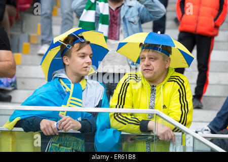 Fans de Dnipro, 27 mai 2015 - Football : l'UEFA Europa League match final entre FC Dniepr Dniepropetrovsk 2-3 FC Séville au Stadion Narodowy à Varsovie, Pologne. (Photo de Maurizio Borsari/AFLO) Banque D'Images