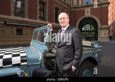 Randolph Churchill photographié à l'extérieur du Royal Albert Hall, arrière-petit-fils de feu Sir Winston Churchill. Banque D'Images