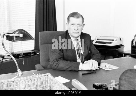 L'équipe de vol centrale a.k.a.La Brigade volante, une succursale de la Metropolitan Police spécialisée dans la lutte contre les vols à main armée et les crimes violents à Londres, 19 juin 1984. Assistant du commandant adjoint David Powis. Banque D'Images