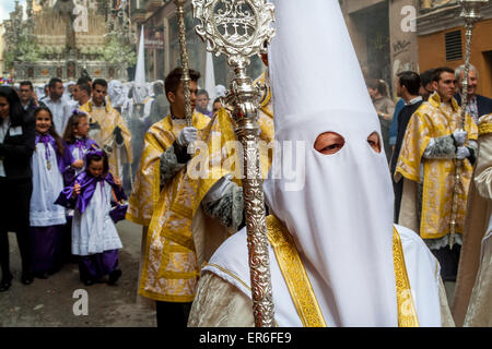 Procession religieuse, Semana Santa (Semaine Sainte), Malaga, Espagne Banque D'Images