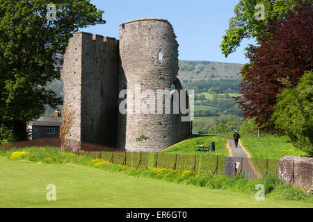 Ruines du château de Crickhowell, Crickhowell, Powys, Pays de Galles, Royaume-Uni, Europe Banque D'Images