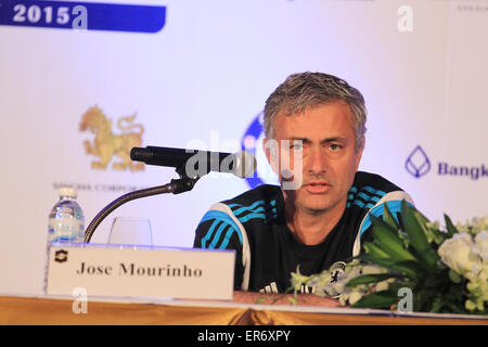 Bangkok, Thaïlande. 28 mai, 2015. Gestionnaire de Chelsea Jose Mourinho lors d'une conférence de presse avant d'affronter l'équipe All-Stars en Thaïlande le 30 mai 2015 à Bangkok dans le cadre de l'avant-saison de l'équipe de tournée en Asie. © Vichan Poti/Pacific Press/Alamy Live News Banque D'Images