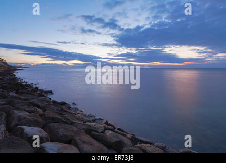 Seascape cliché pris sur la plage au crépuscule, Mornington Peninsula, Victoria, Australie Banque D'Images