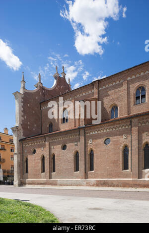 La Cathédrale de Vicence dans la Piazza del Duomo, à Vicenza en Italie. Architecte Andrea Palladio. Banque D'Images