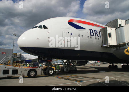 A380 DE BRITISH AIRWAYS SUR GATE Banque D'Images