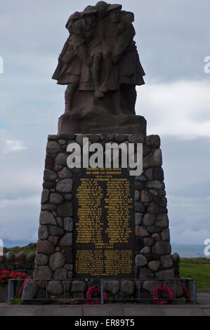 Monument commémoratif de guerre du régiment Highland avec inscription gaélique par Alexander Carrick, 1923, Oban, Argyll and Bute, Ecosse Banque D'Images